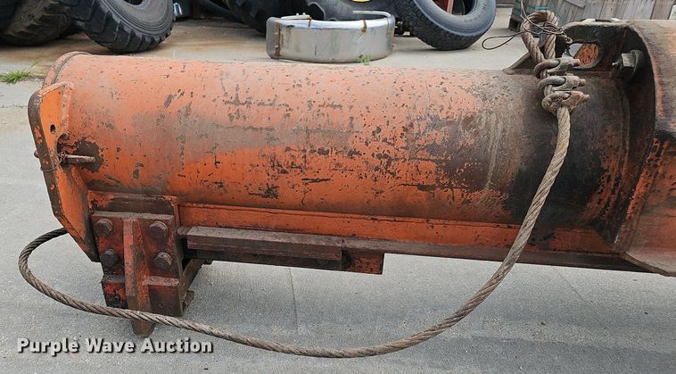 image for item DS4653 McKiernan Terry DE30B Pile driving hammer