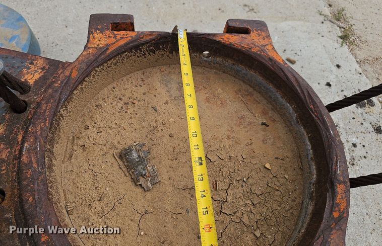 image for item DS4653 McKiernan Terry DE30B Pile driving hammer