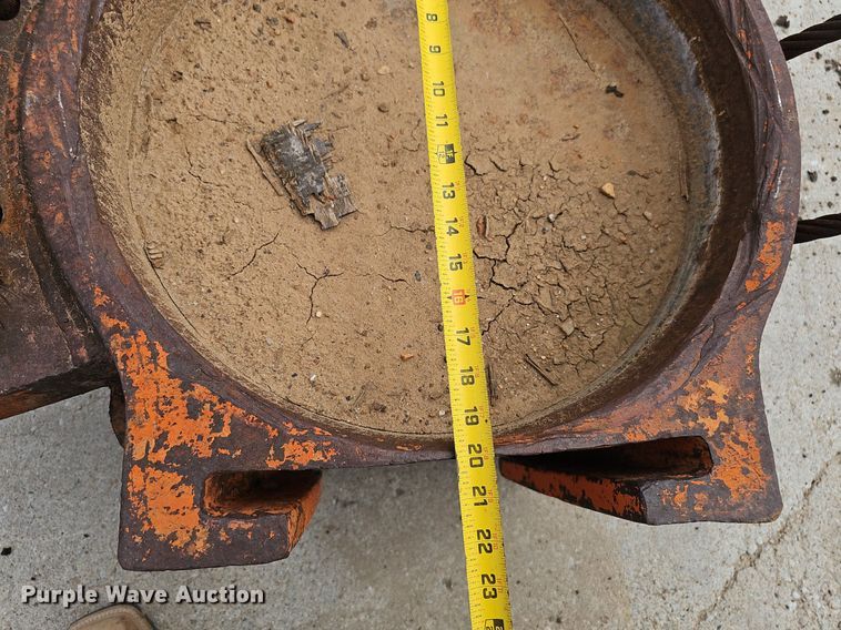 image for item DS4653 McKiernan Terry DE30B Pile driving hammer