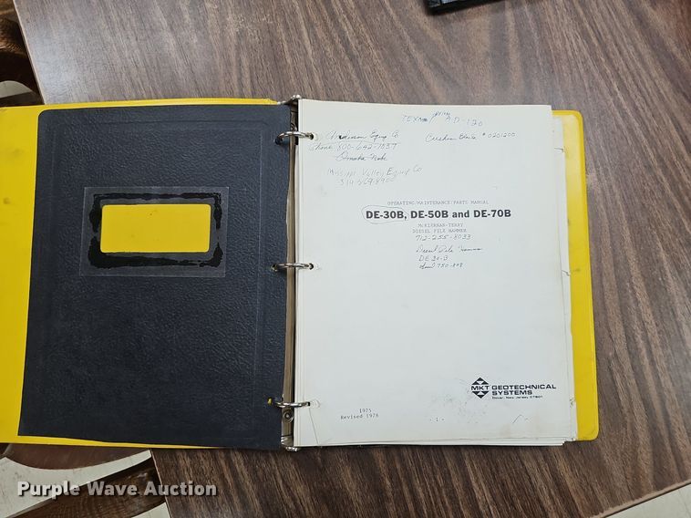 image for item DS4653 McKiernan Terry DE30B Pile driving hammer