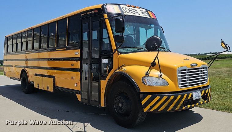 image for item DS4654 2009 Freightliner B2B school bus