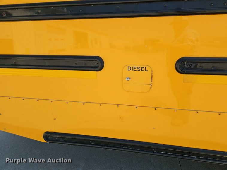 image for item DS4654 2009 Freightliner B2B school bus