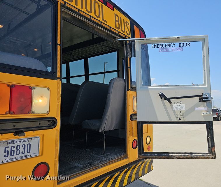 image for item DS4654 2009 Freightliner B2B school bus