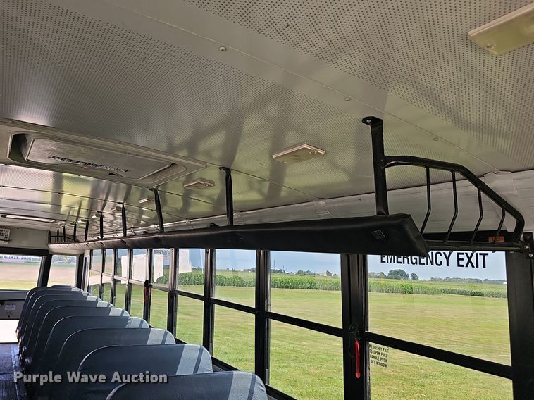 image for item DS4654 2009 Freightliner B2B school bus