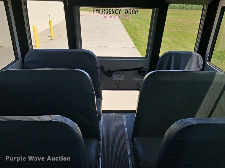 image for item DS4654 2009 Freightliner B2B school bus