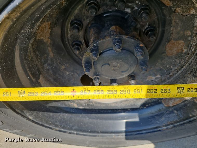 image for item DS4654 2009 Freightliner B2B school bus