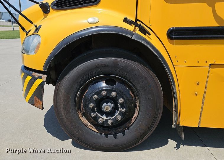 image for item DS4654 2009 Freightliner B2B school bus
