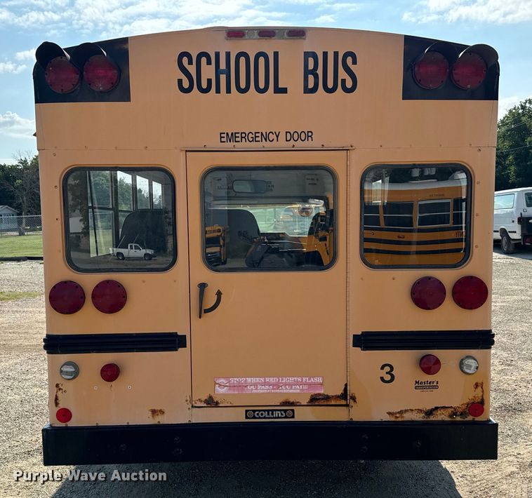 image for item DX3472 1994 Chevrolet  G30 school bus