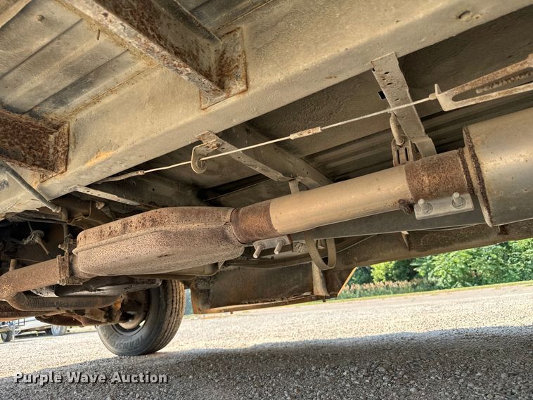 image for item DX3472 1994 Chevrolet  G30 school bus