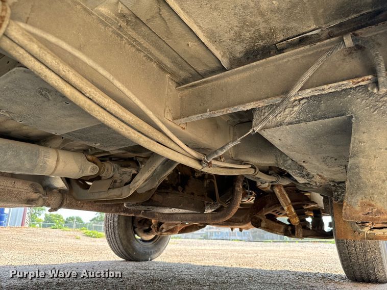 image for item DX3472 1994 Chevrolet  G30 school bus