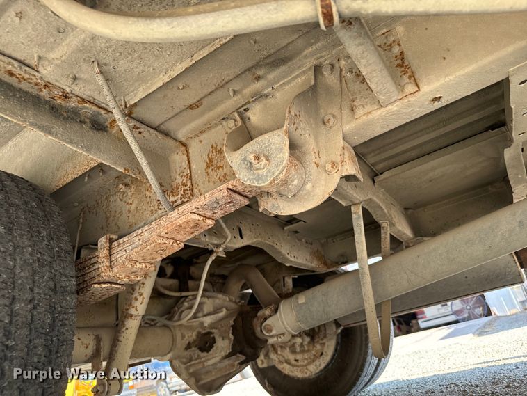 image for item DX3472 1994 Chevrolet  G30 school bus