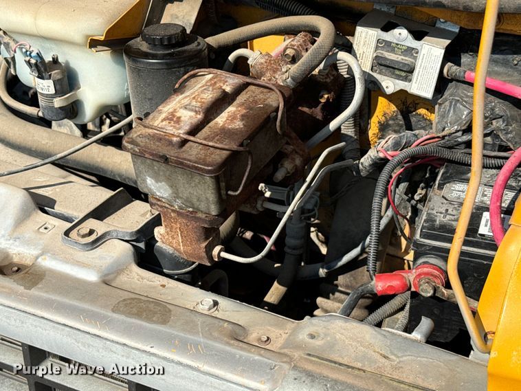 image for item DX3472 1994 Chevrolet  G30 school bus