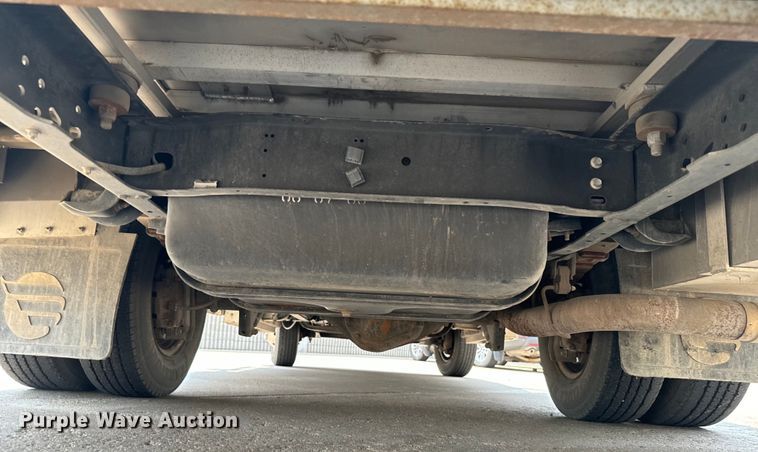 image for item DX3480 2003 Ford E350 ambulance