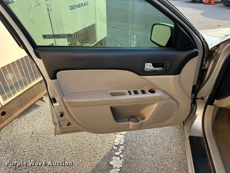 image for item EG0490 2008 Ford Fusion 