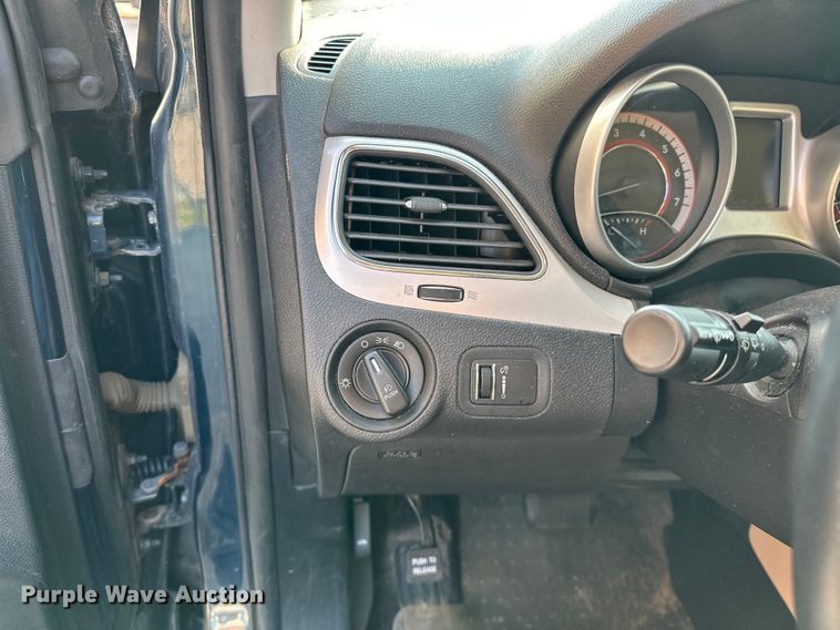 image for item EG0494 2014 Dodge Journey SUV