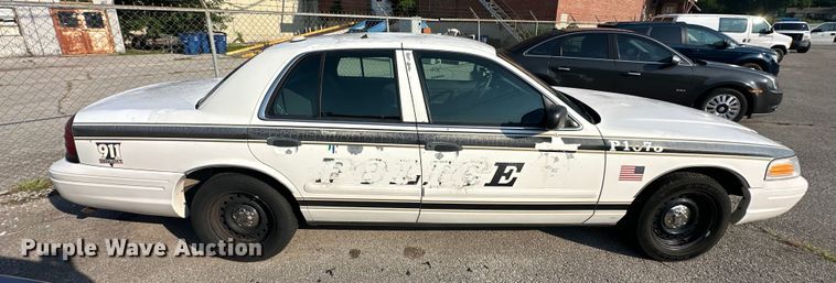 image for item EG0496 2001 Ford Crown Victoria Police Interceptor Police Interceptor Sedan
