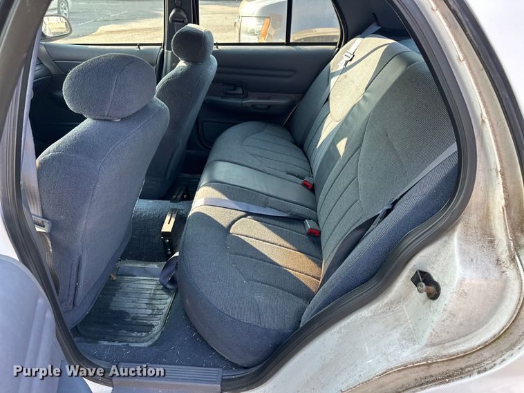 image for item EG0496 2001 Ford Crown Victoria Police Interceptor Police Interceptor Sedan