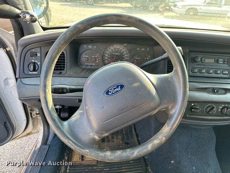 image for item EG0496 2001 Ford Crown Victoria Police Interceptor Police Interceptor Sedan