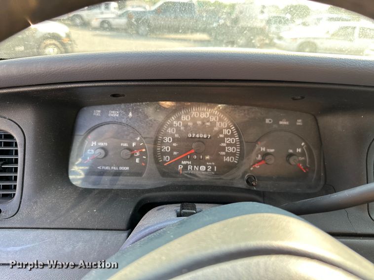 image for item EG0496 2001 Ford Crown Victoria Police Interceptor Police Interceptor Sedan