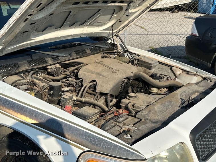 image for item EG0496 2001 Ford Crown Victoria Police Interceptor Police Interceptor Sedan