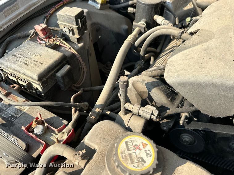 image for item EG0496 2001 Ford Crown Victoria Police Interceptor Police Interceptor Sedan