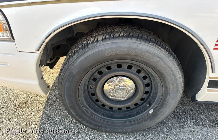 image for item EG0496 2001 Ford Crown Victoria Police Interceptor Police Interceptor Sedan