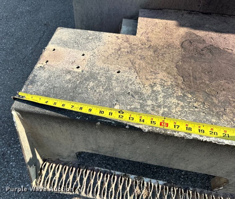 image for item EG0498 2008 International 4400 utility / service truck