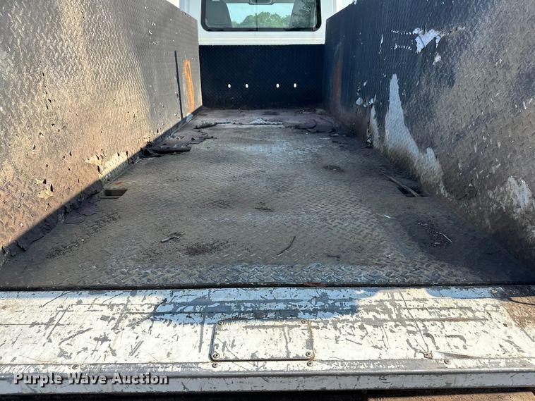 image for item EG0498 2008 International 4400 utility / service truck