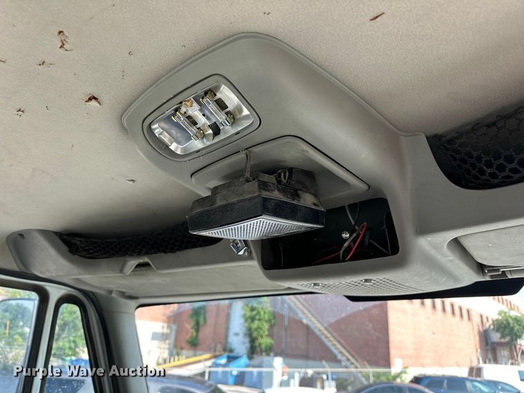 image for item EG0498 2008 International 4400 utility / service truck