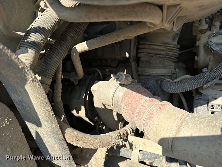 image for item EG0498 2008 International 4400 utility / service truck