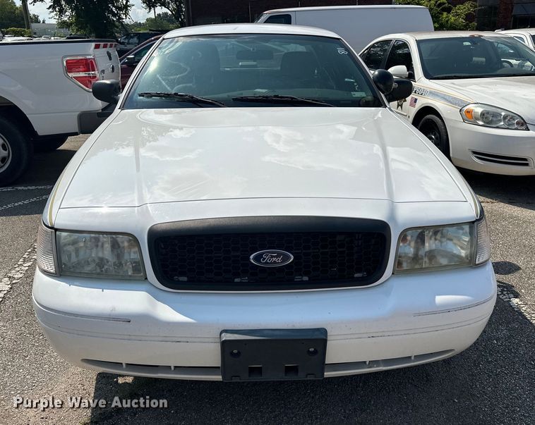 image for item EG0499 2011 Ford Crown Victoria Police Interceptor 