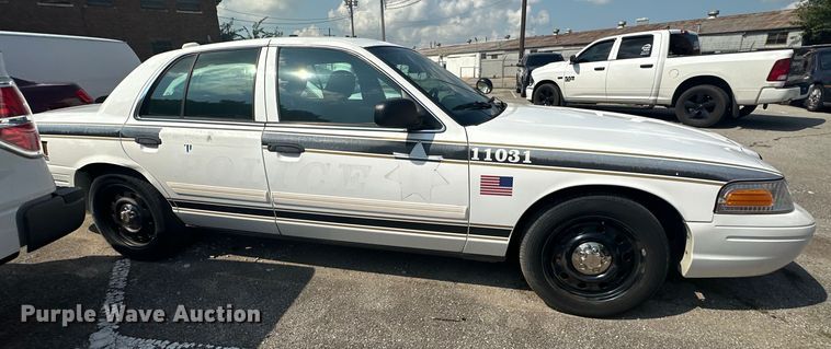 image for item EG0499 2011 Ford Crown Victoria Police Interceptor 