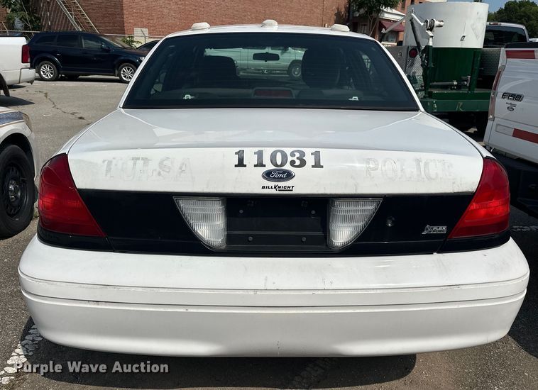 image for item EG0499 2011 Ford Crown Victoria Police Interceptor 