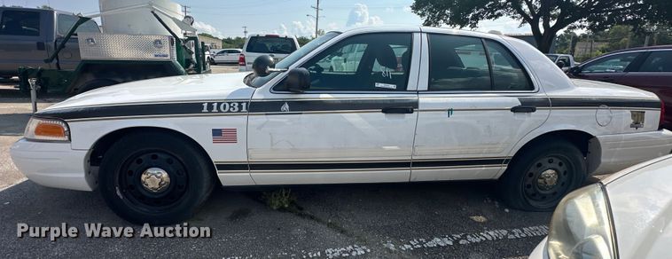 image for item EG0499 2011 Ford Crown Victoria Police Interceptor 