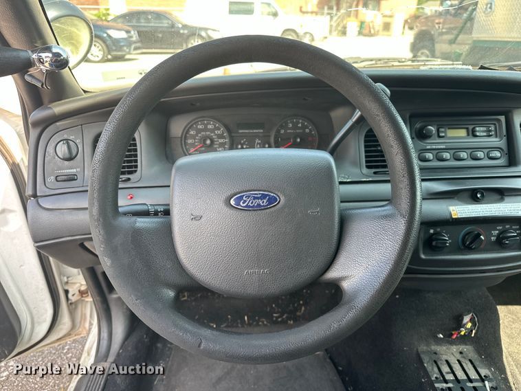 image for item EG0499 2011 Ford Crown Victoria Police Interceptor 