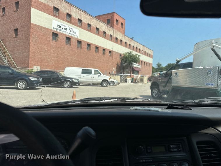 image for item EG0499 2011 Ford Crown Victoria Police Interceptor 