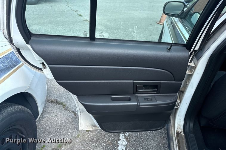 image for item EG0499 2011 Ford Crown Victoria Police Interceptor 