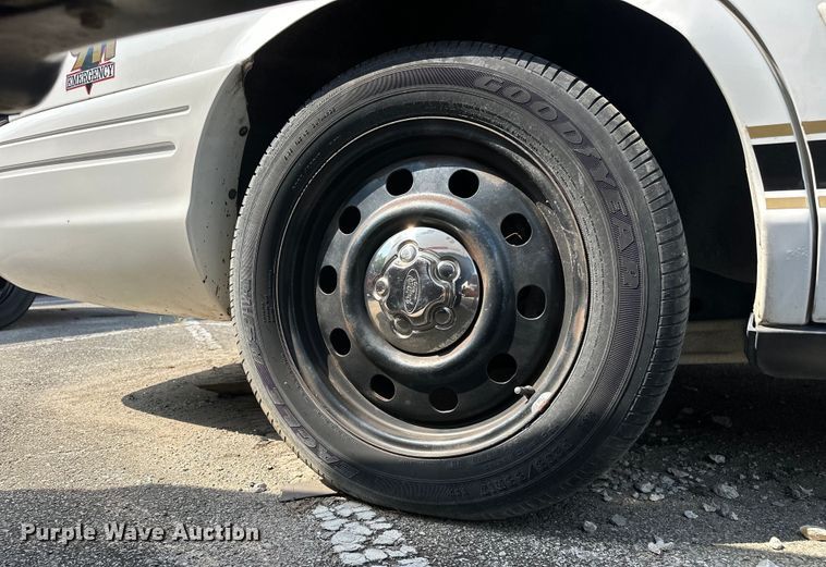 image for item EG0499 2011 Ford Crown Victoria Police Interceptor 