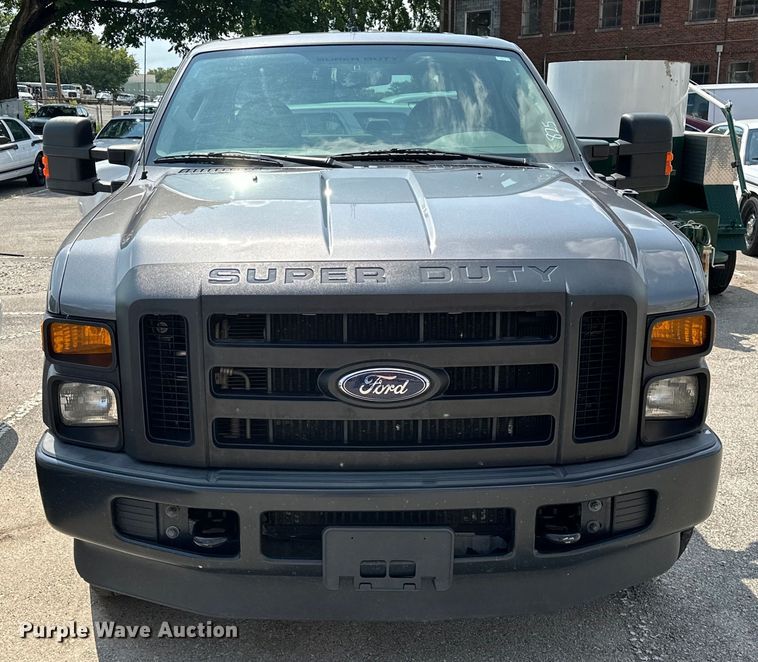 image for item EG0501 2009 Ford F250 Super Duty Crew Cab pickup truck