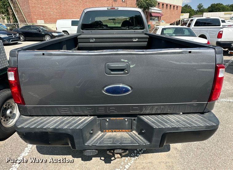 image for item EG0501 2009 Ford F250 Super Duty Crew Cab pickup truck