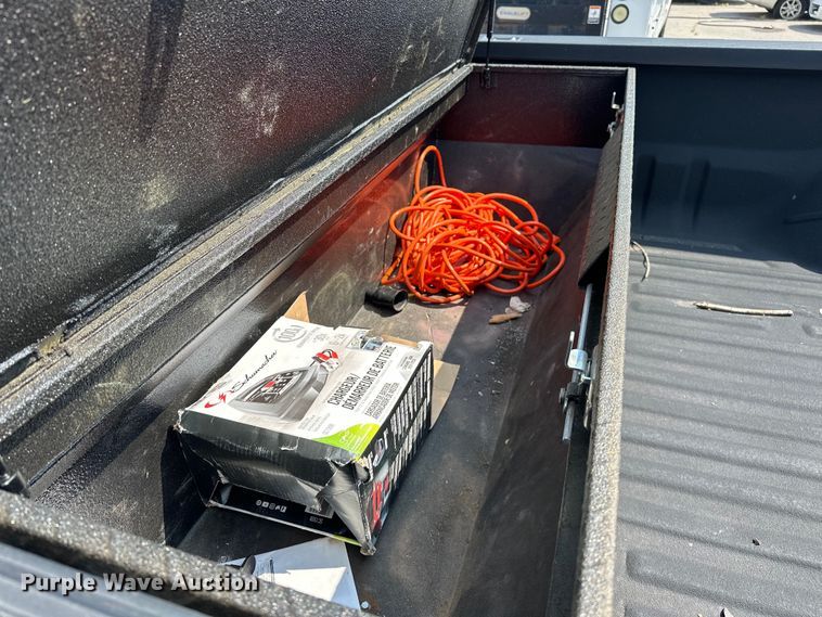 image for item EG0501 2009 Ford F250 Super Duty Crew Cab pickup truck