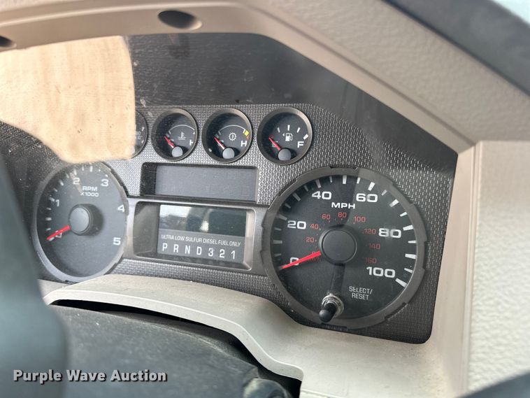 image for item EG0501 2009 Ford F250 Super Duty Crew Cab pickup truck