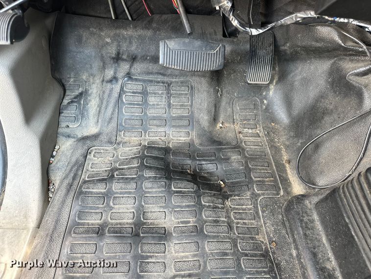 image for item EG0501 2009 Ford F250 Super Duty Crew Cab pickup truck