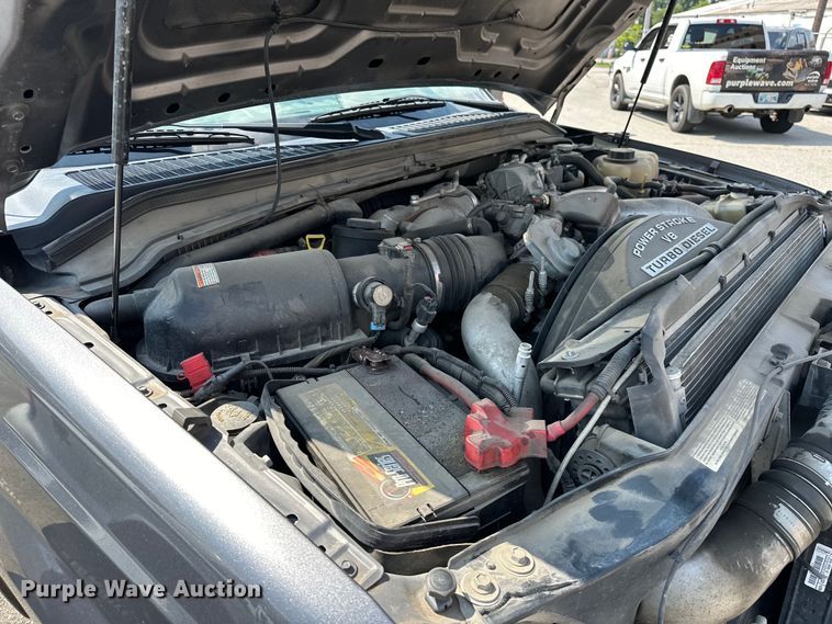 image for item EG0501 2009 Ford F250 Super Duty Crew Cab pickup truck