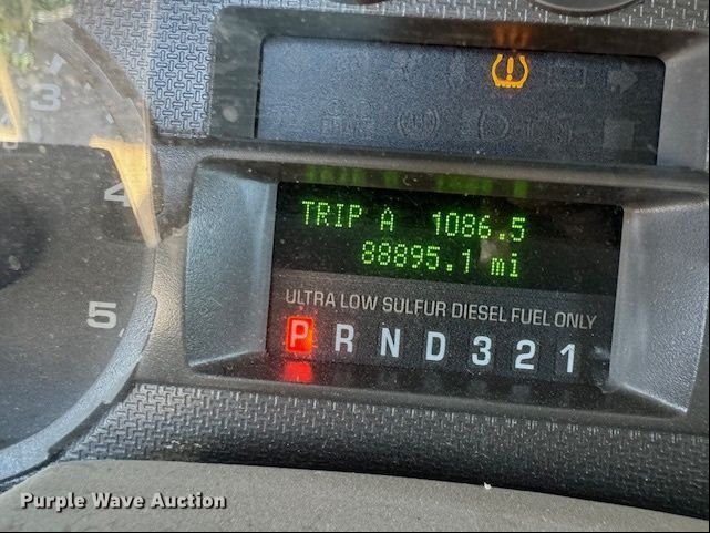 image for item EG0501 2009 Ford F250 Super Duty Crew Cab pickup truck