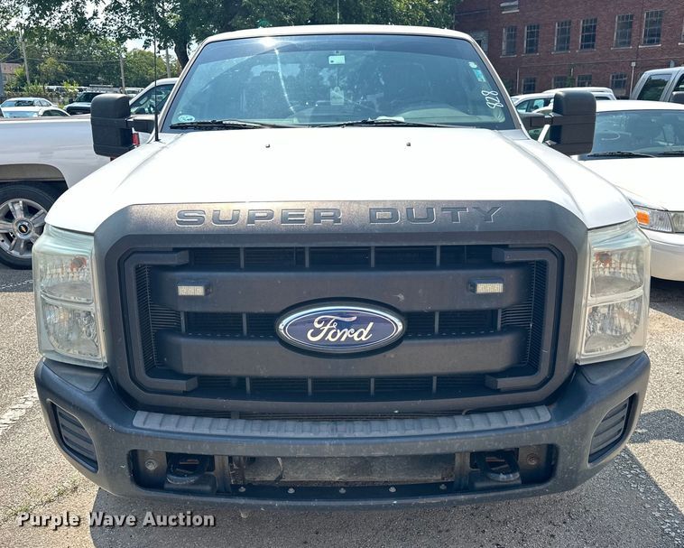 image for item EG0503 2011 Ford F250 Super Duty SuperCab pickup truck