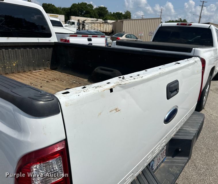 image for item EG0503 2011 Ford F250 Super Duty SuperCab pickup truck