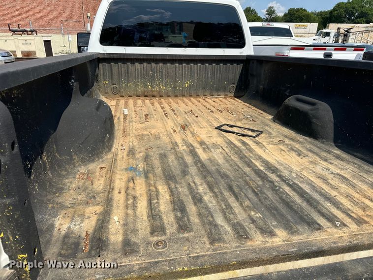 image for item EG0503 2011 Ford F250 Super Duty SuperCab pickup truck