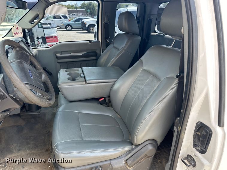 image for item EG0503 2011 Ford F250 Super Duty SuperCab pickup truck