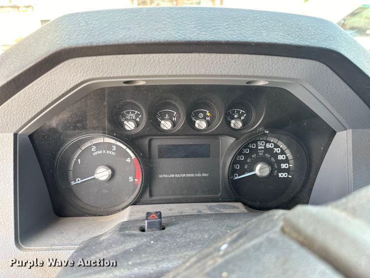 image for item EG0503 2011 Ford F250 Super Duty SuperCab pickup truck